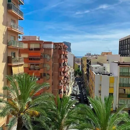 Azul. Comodo, Bonito Y Centrico *